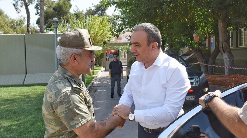 Vali Soyt&uuml;rk&rsquo;ten Garnizon Komutanı Cihanoğlu&rsquo;na ziyaret