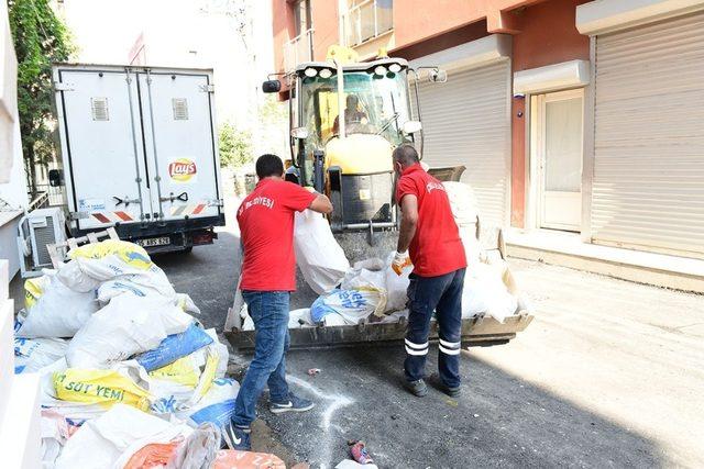 Başkan Utku Gümrükçü’den moloz ekibine teşekkür belgesi