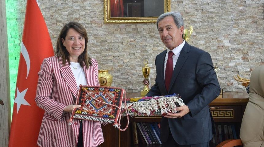 Eskişehir Milletvekili Emine Nur G&uuml;nay G&uuml;ny&uuml;z&uuml;&rsquo;nde