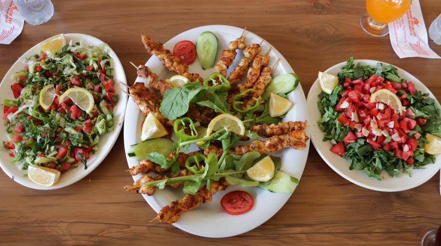 Yayın balığından şiş kebap