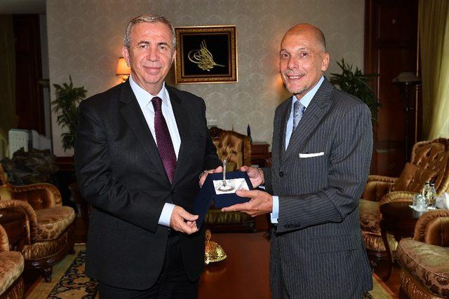 Arjantin ve Peru büyükelçilerinden Başkan Yavaş’a ziyaret