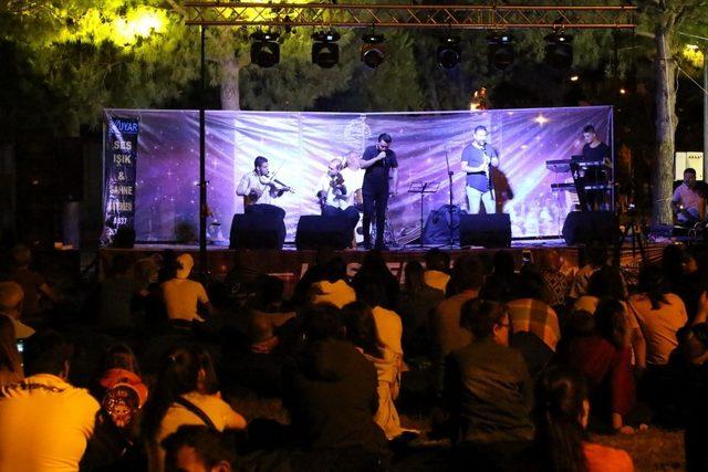Akhisar’da açık hava konserleri
