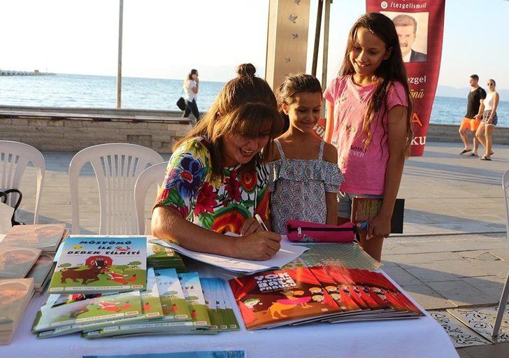 Kuşadası Yazarlar Şenliği başladı G3