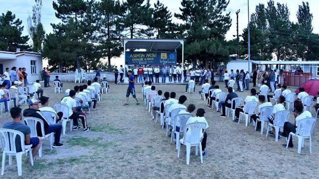 Başkan Kılca, Atabey Gençlik Kampı’nda gençlerle buluştu