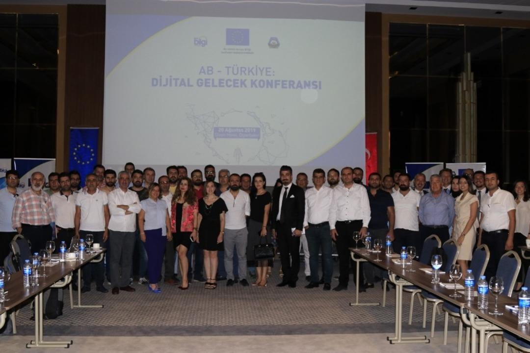 DTSO Başkanı Kaya: "Dijital sekt&ouml;r d&uuml;nyanın en &ouml;nemli sekt&ouml;r&uuml;d&uuml;r"