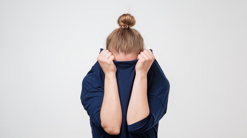 Kadınlar daha sık yaşıyor, kliniğe erkekler gidiyor