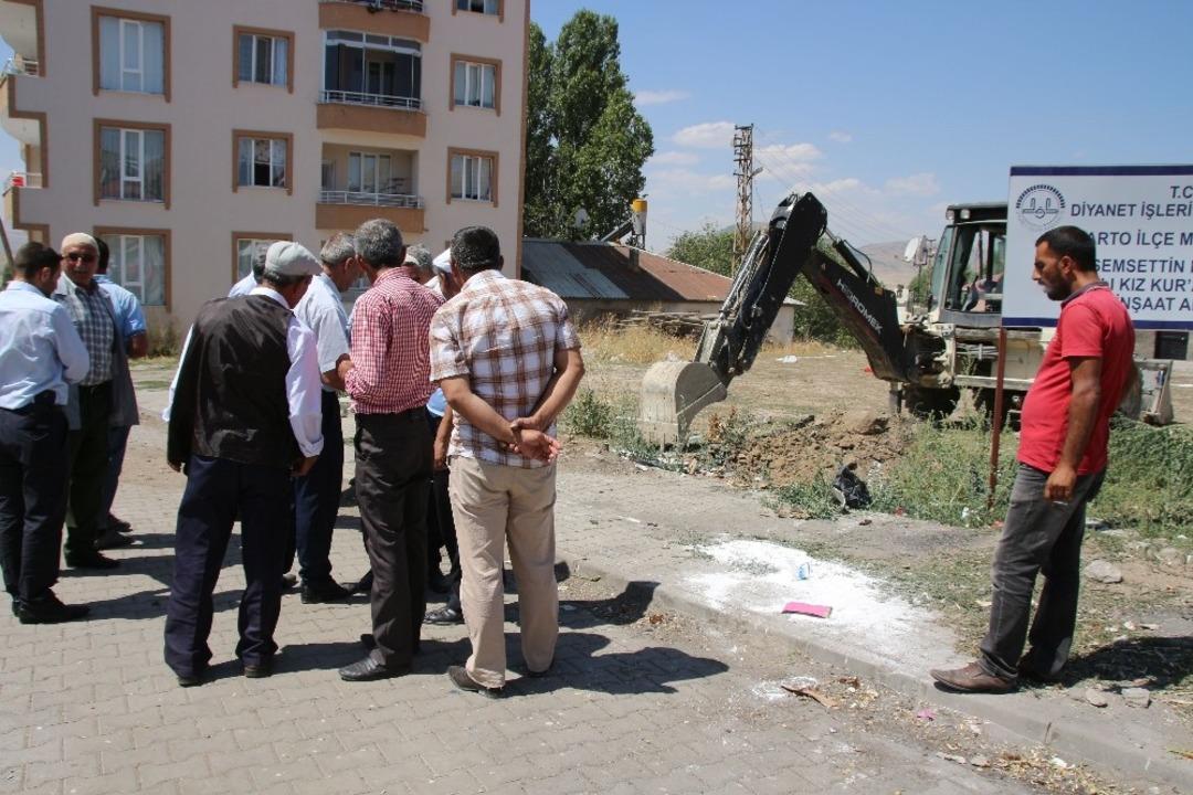 Hayırsever iş adamından kız Kur&rsquo;an kursu