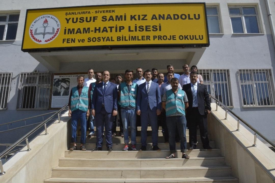 H&uuml;k&uuml;ml&uuml;ler okulları temizledi