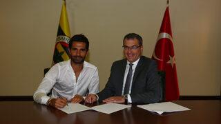 Ve Alper Potuk imzayı attı!