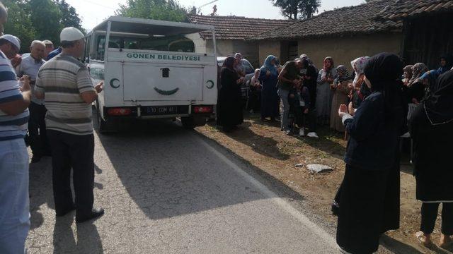 Üvey torunu tarafından öldürülen yaşlı adam defnedildi