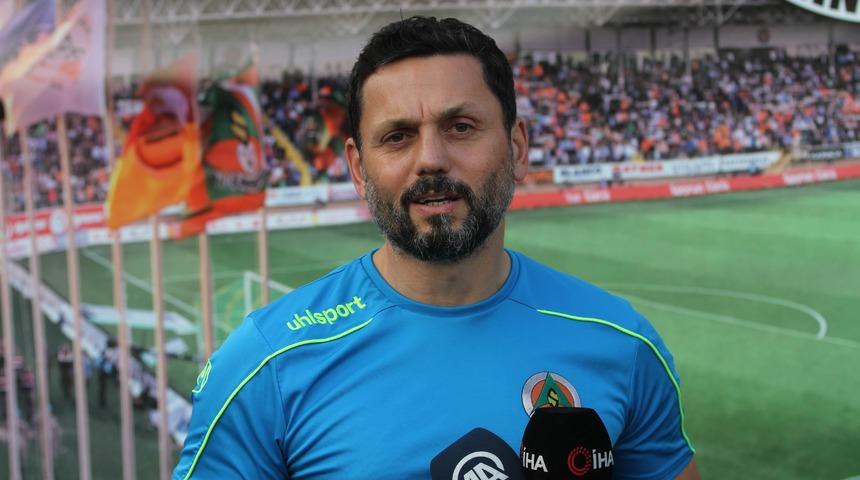 Erol Bulut: Transfer dönemi bitmedikçe transfer olur