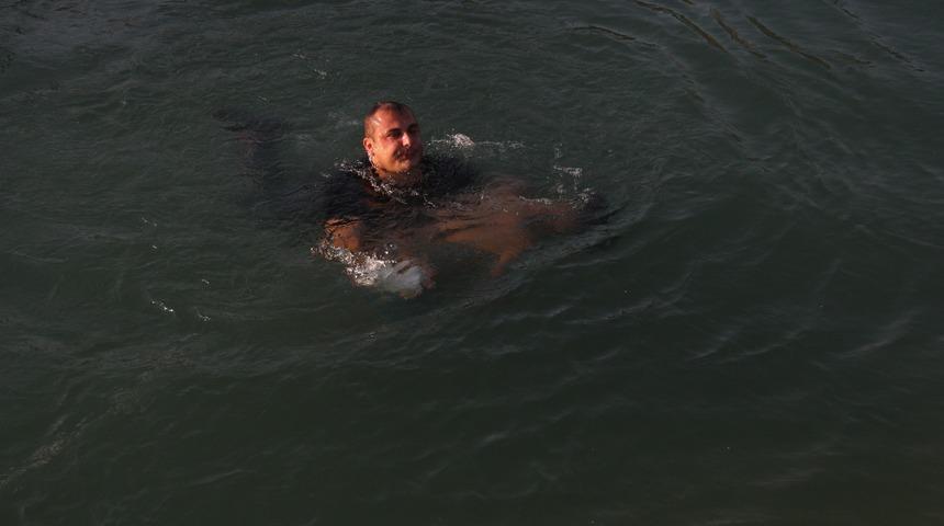 &Ouml;l&uuml;mden d&ouml;nd&uuml;! G&ouml;ren oraya koştu