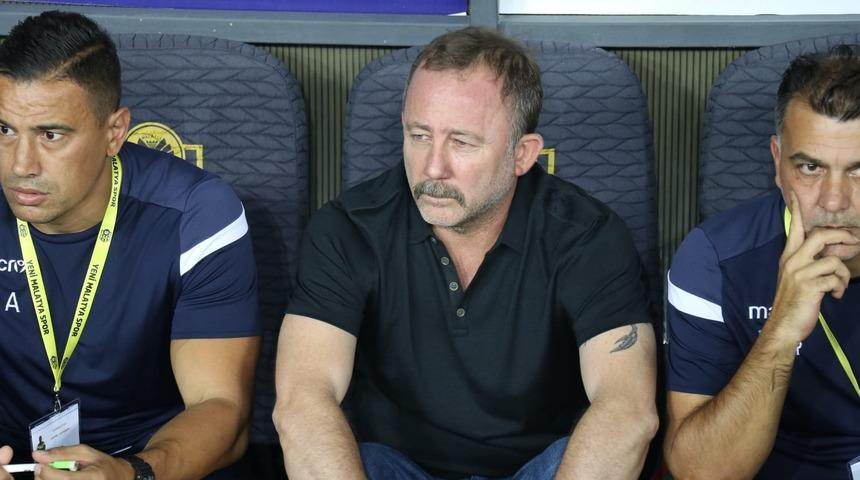 Sergen Yalçın: Hedefimiz ligi ilk 8 içinde bitirmek