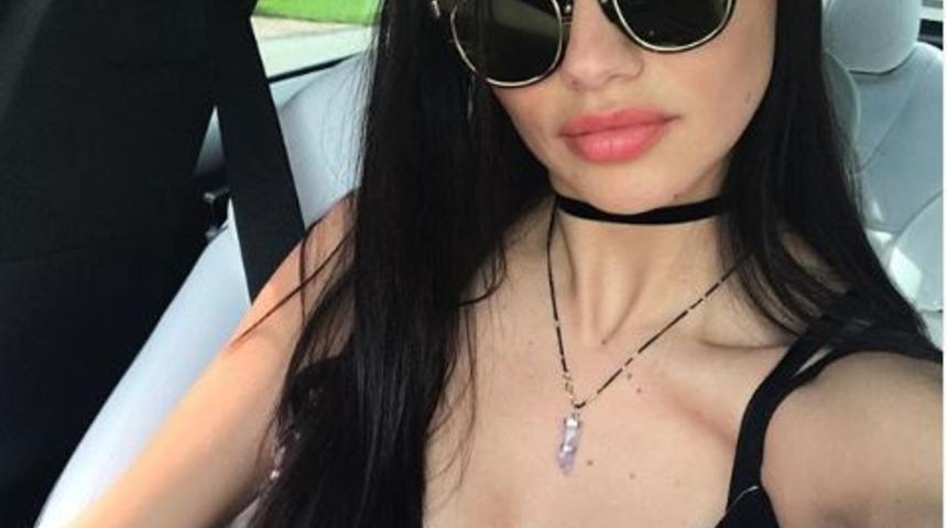 Adriana Lima'dan orman yangınları i&ccedil;in &ccedil;ağrı 