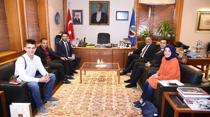 Genç MÜSİAD Eskişehir’den Rektör Çomaklı’ya ziyaret