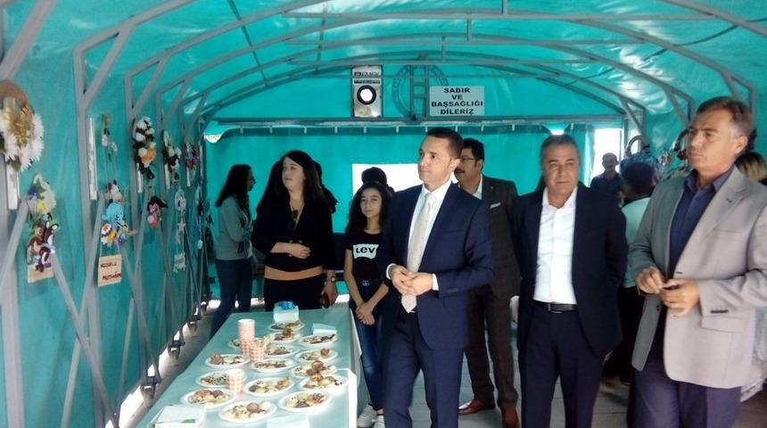 Anne-&ccedil;ocuk işbirliği ile hazırlanan eserler g&ouml;r&uuml;c&uuml;ye &ccedil;ıktı