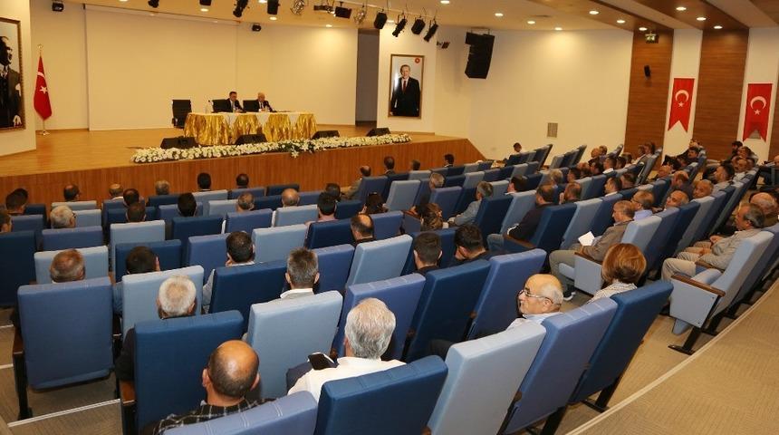 Vali &Ccedil;akır, okul aile birliği başkanlarıyla toplantı yaptı