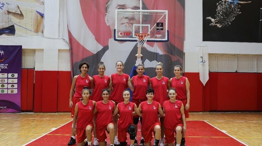 Bayraklı’nın perileri yeni sezona hazırlanıyor