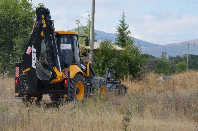 Günyüzü’nde kadınlara yönelik sosyal yaşam merkezi için ilk kepçe vuruldu