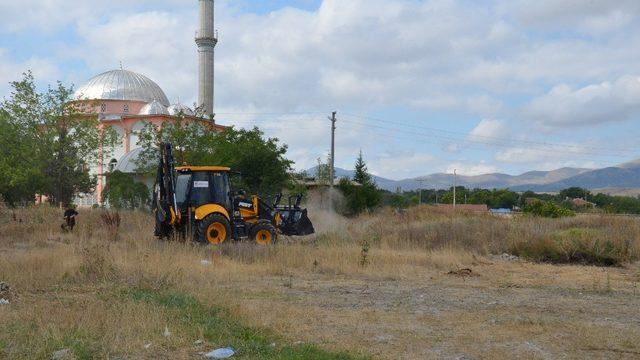Günyüzü’nde kadınlara yönelik sosyal yaşam merkezi için ilk kepçe vuruldu