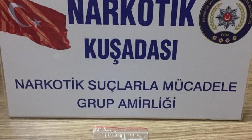 Kuşadası’nda uyuşturucu operasyonu, 2 şüpheli tutuklandı