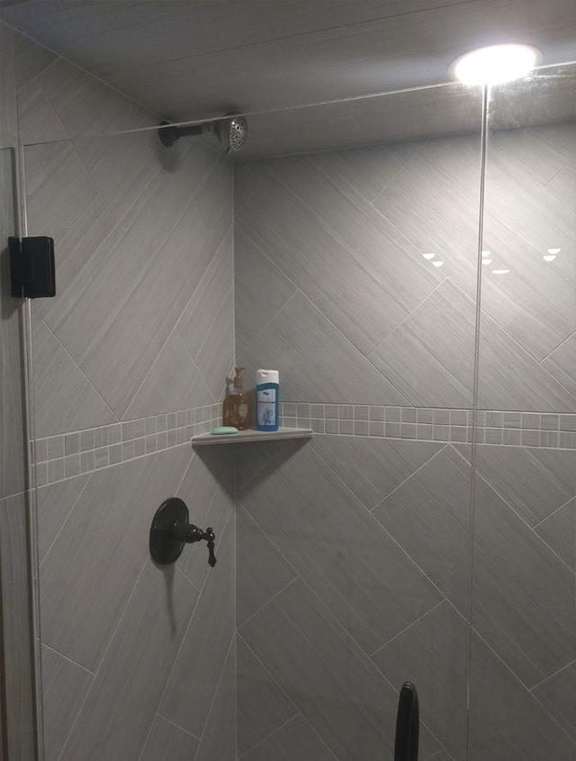 crappy-shower-bathtub-designs-6-5d5baaeede7b2__700