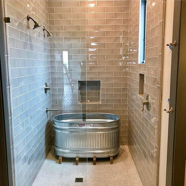 crappy-shower-bathtub-designs-80-5d5c01bb229a8__700