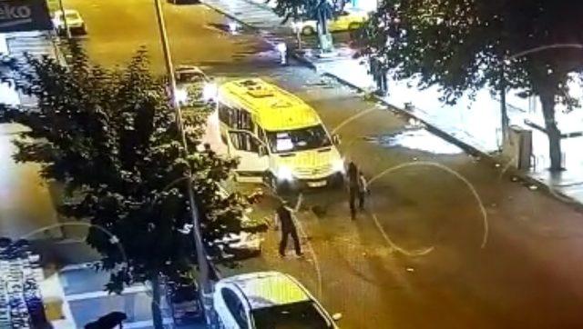 Diyarbakır'da minibüsü yakan terör yandaşları yakalandı (2)