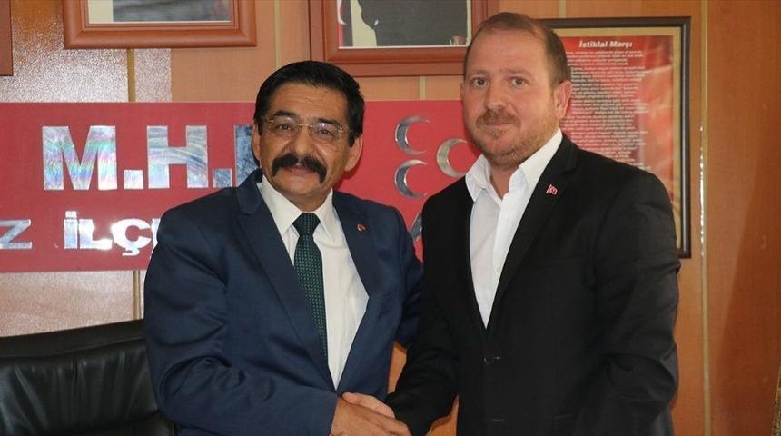 Antalya'da İYİ Parti'den istifa eden 20 kişi MHP'ye geçti!