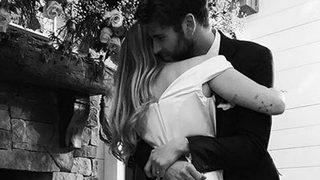 Liam Hemsworth Miley Cyrus'a boşanma davası açtı