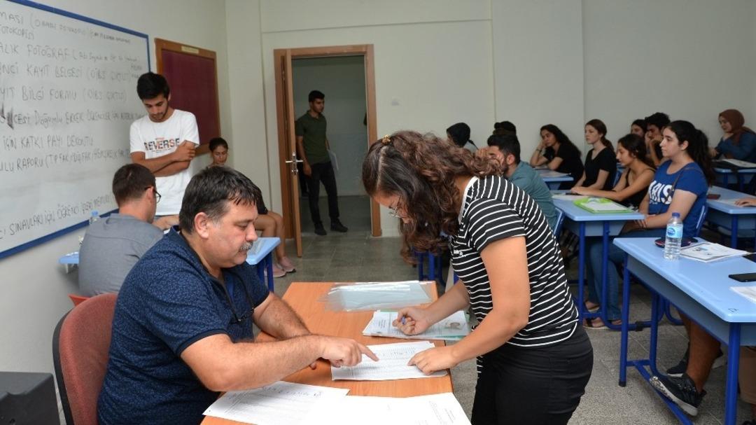 Mersin &Uuml;niversitesi&rsquo;nde kayıtlar devam ediyor