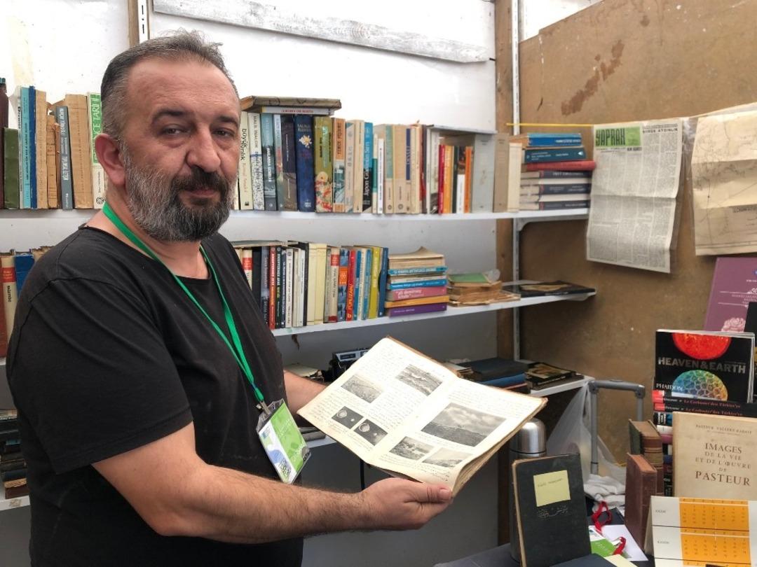 Kadık&ouml;y&rsquo;de iki ayrı d&uuml;nya bir arada: &Ccedil;izgi ve Sahaf festivali başladı