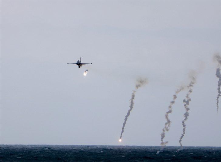 Herkes telefona sarıldı! İşte o an G2