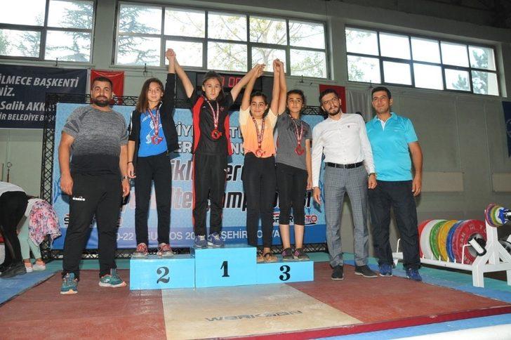 Akşehir’de düzenlenen halter şampiyonası sona erdi G2