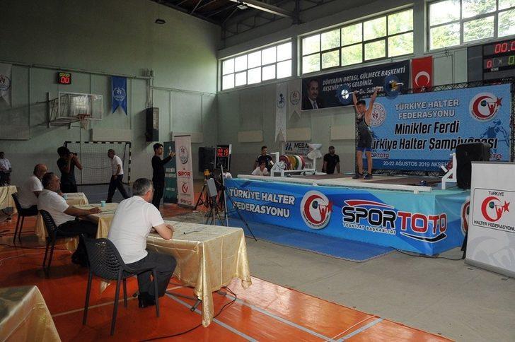 Akşehir’de düzenlenen halter şampiyonası sona erdi G5