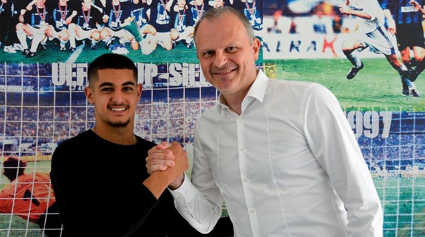 Schalke 04, Levent Mercan'ı profesyonel yaptı