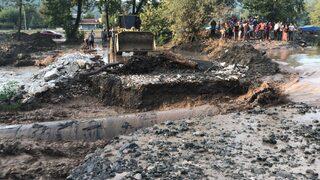 Düzce'de etkili olan yağış dereleri taşırdı