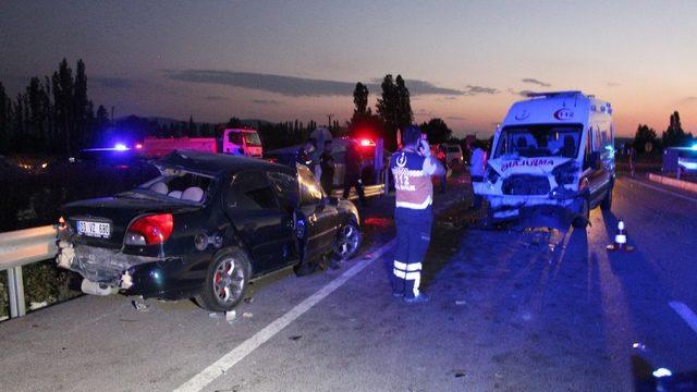 Kütahya’da zincirleme trafik kazası: 3 ölü, 4 yaralı