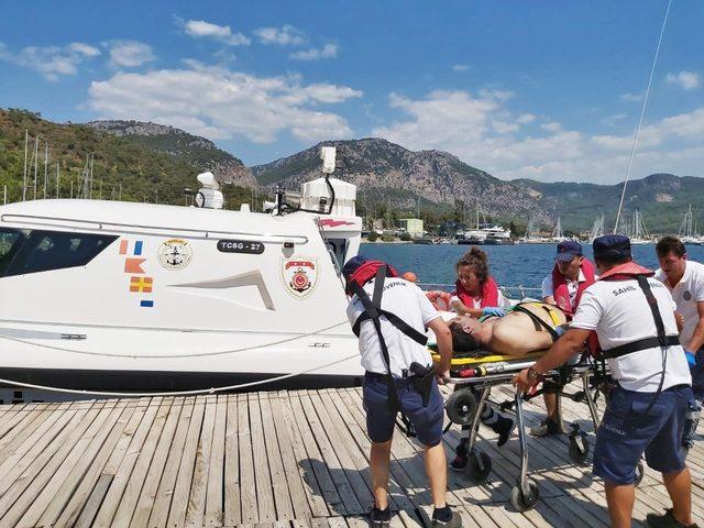 Teknede kalp krizi geçiren turist öldü