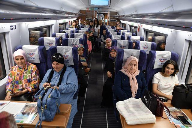 Konya yolcularını Başkan Köse uğurladı