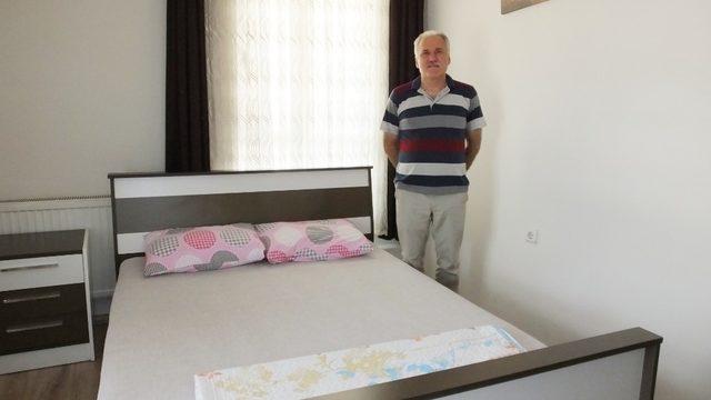 Burhaniye’de öğretmenevi 5 yıldızlı otel gibi oldu