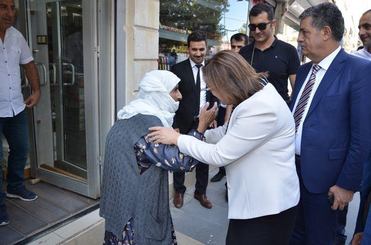 Başkan Fatma Şahin, Şırnak’a kitap kafe kuracak G4