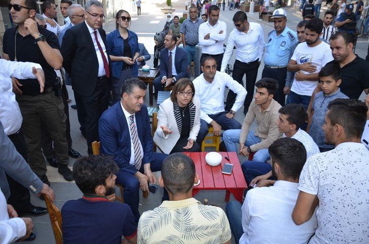 Başkan Fatma Şahin, Şırnak’a kitap kafe kuracak G5