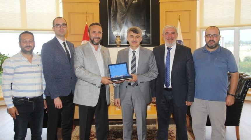 Rekt&ouml;r Uysal&rsquo;a DP&Uuml;&rsquo;n&uuml;n  &lsquo;Hayvancılık &Ccedil;alıştayı&rsquo; d&uuml;zenlemesi talebi