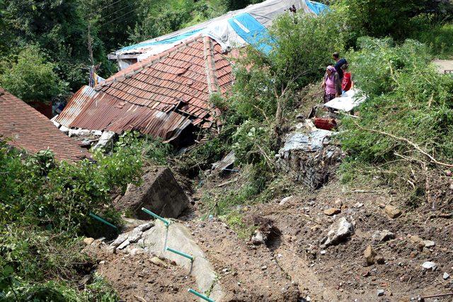 Zonguldak'taki sağanakta 30 konut, 1 okul ve 40 iş yeri zarar gördü