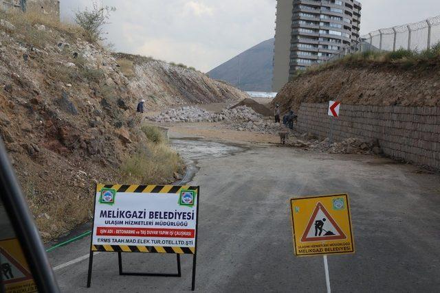 Erciyes Üniversitesi’ne yeni alternatif yol yapılıyor