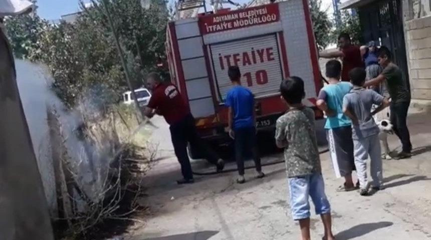 Bahçe yangını korkuttu