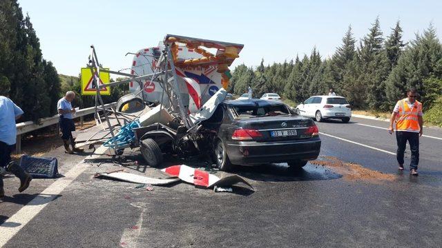 Otomobil su tankerine çarptı: 1 yaralı