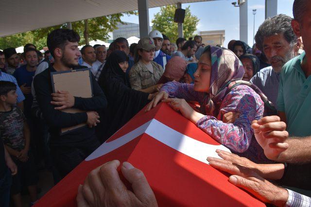 Kazada ölen astsubay, Malatya'da toprağa verildi