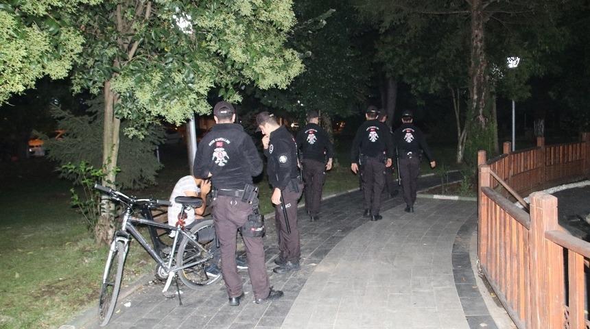 Parklar Gece kartallarıyla denetlendi